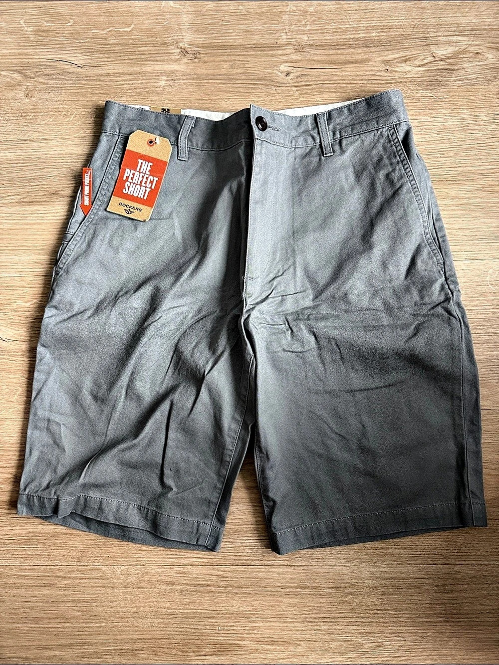 Dockers The Perfect Short Flat Front Shorts in Gray